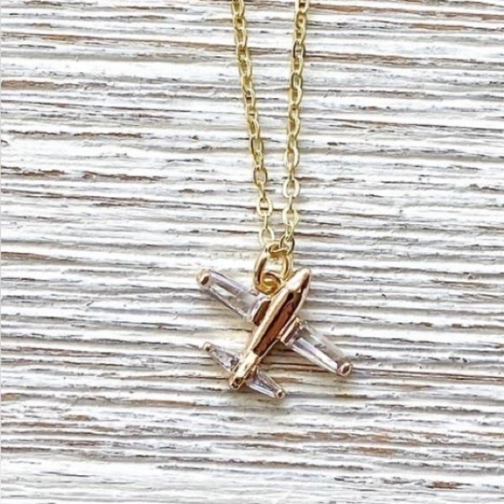 VB&Co Gold Dainty Airplane Pendant Necklace
